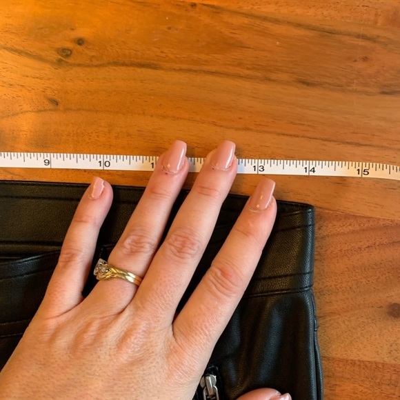 Aritzia Wilfred Free Black Vegan Leather Pants/Leggings Size 2 - Picture 7 of 8